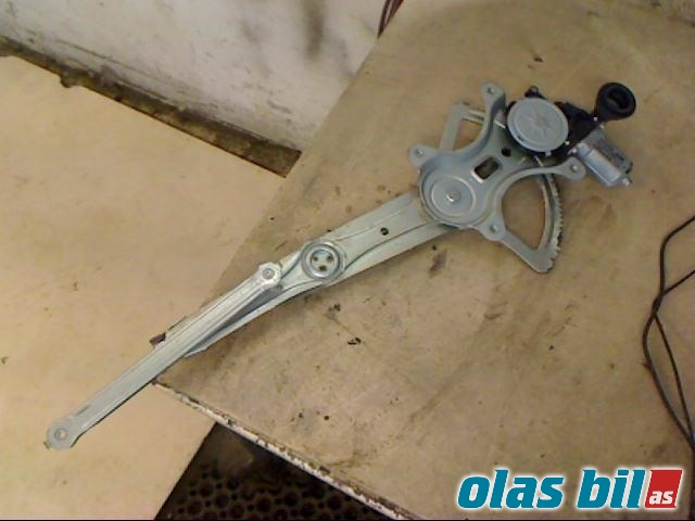 Ruteheis til Toyota Hilux, 2006-2011  (698010K010)