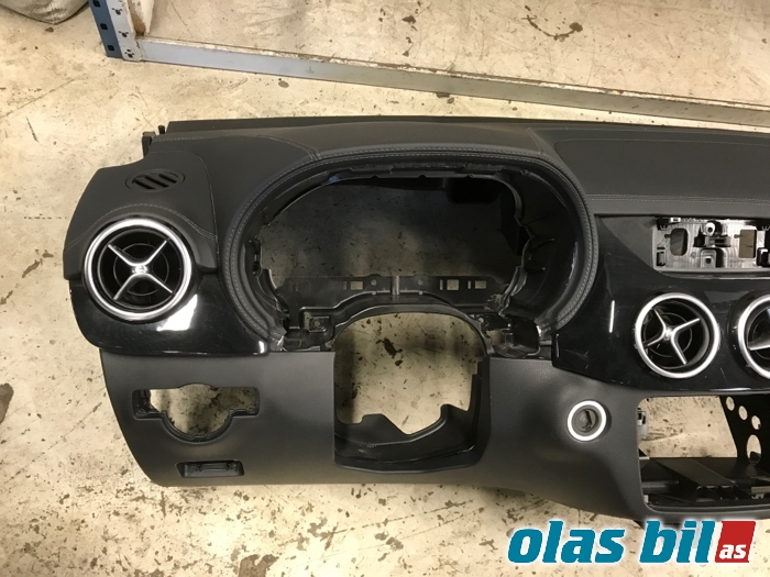 Dashbord til Mercedes B-Klasse 2011-2018 (W246) (W246) (A 246 860 04 02|)