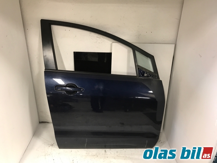 Dør høyre foran til Mazda 5 2005-2010 (Type I) (C2Y5-58-02XE|)