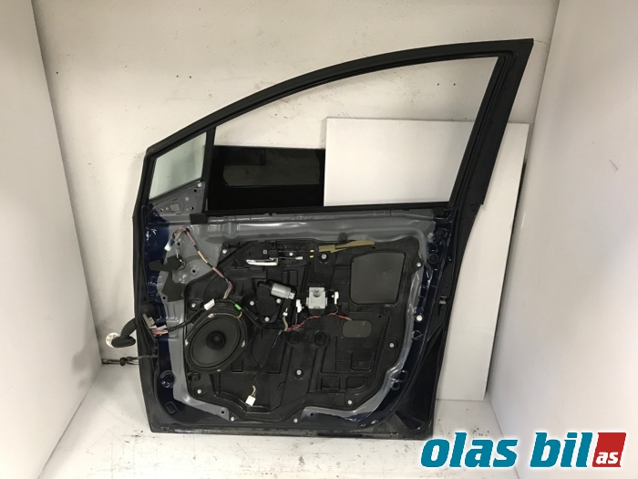Dør høyre foran til Mazda 5 2005-2010 (Type I) (C2Y5-58-02XE|)
