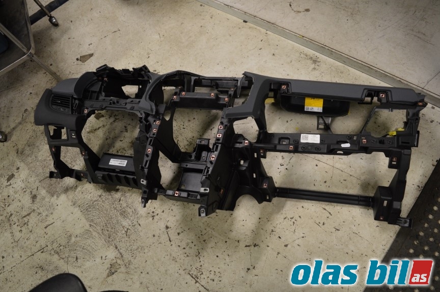 Dashbord til Opel Zafira Tourer 2012-2018 (13381058|)