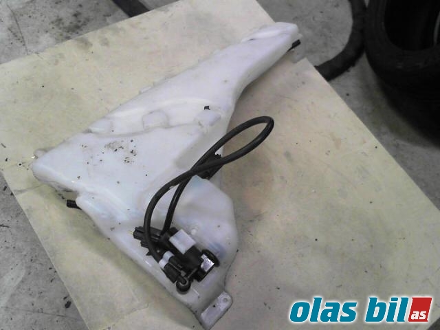 Spylertank til Volvo C30 2010-2012 (Fase 2) (31253149|)