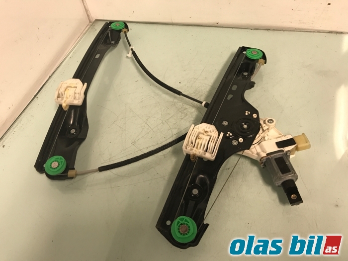 Ruteheis til BMW X1 2009-2015 (E84) (E84) (51 33 2 990 386||6 927 028)