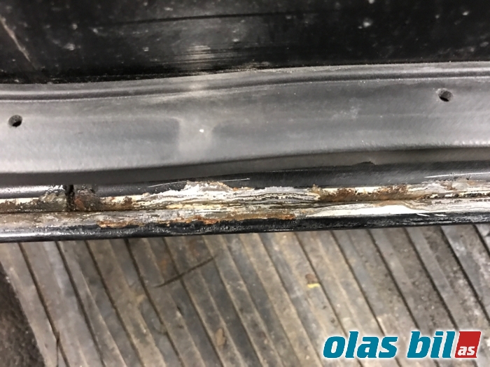 Dør høyre foran til Subaru Legacy 2007-2009 (Type IV, Fase 2)  (60009AG0219P|)