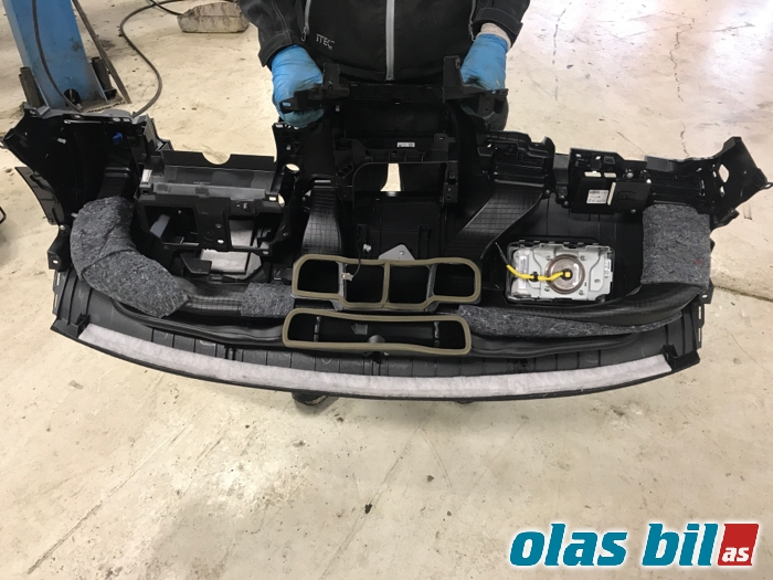 Dashbord til Mitsubishi Outlander 2012-2015 (Type III, Fase 1)  (7030A311|)