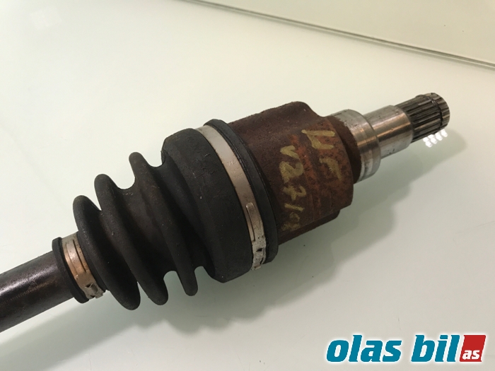 Drivaksel høyre foran til Opel Agila 2008-2013 (93194657|)