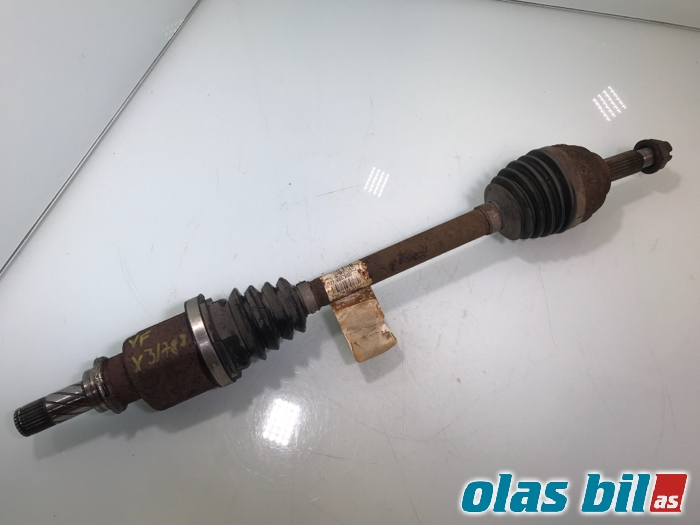 Drivaksel venstre foran til Renault Clio 2009-2012 (Type III, Fase 2) (8200618501||82 00 499 585)