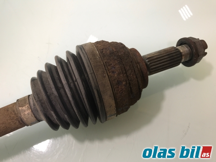 Drivaksel venstre foran til Renault Clio 2009-2012 (Type III, Fase 2) (8200618501||82 00 499 585)