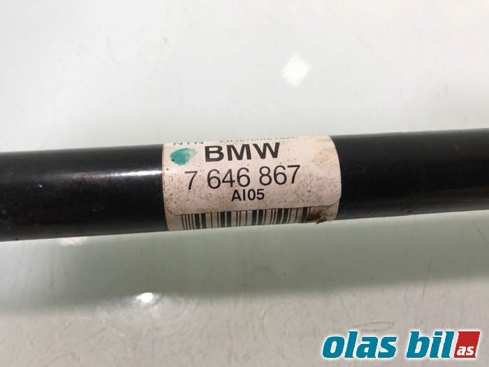 Drivaksel høyre bak til BMW 2-Serie 2014-2021 (F22/F23) (F22/F23) (33 20 7 646 867||7 646 867)
