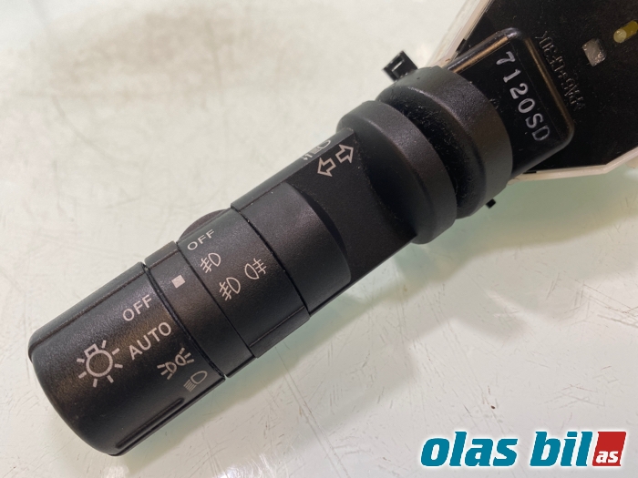 Bryter blink til Nissan Qashqai 2007-2010 (Type I, Fase 1)  (25540JD03A|)