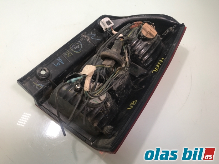 Baklykt venstre til Nissan Pathfinder 2005-2010 (Fase 1) (R51) (R51) (26555EB30A|)
