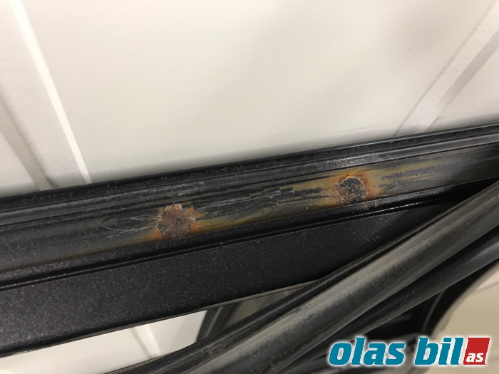 Dør høyre bak til Suzuki Grand Vitara 2005-2015 (Type III)  (68003-65J10|)