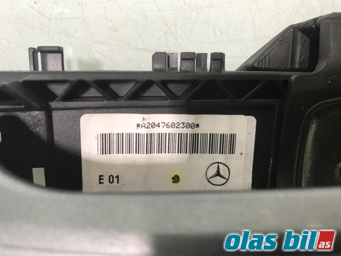 Dørhåndtak utv venstre foran til Mercedes GLA 2014-2020 (X156) (X156) (A 204 760 01 70|)
