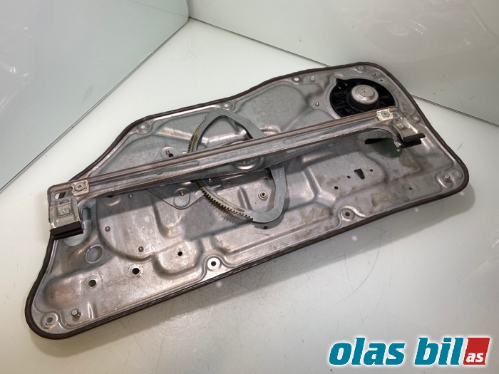 Ruteheis til Volvo V70 2007-2013 (Type III, Fase 1)  (30784509||30661065)