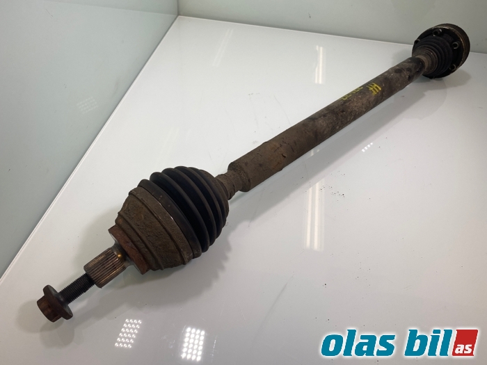 Drivaksel høyre foran til VW Touran, 2010-2015 (Type I, Fase 3) (5Q0 407 272 FG)