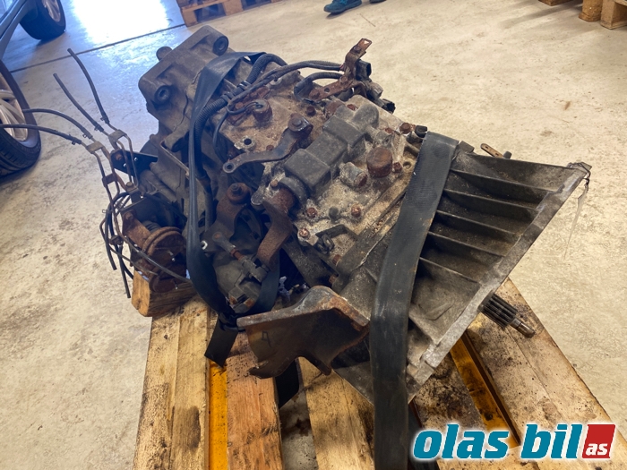 Girkasse manuell 6-trinn til Mitsubishi Canter 1990-->>  (NO PART ID||M038S5 6 TRINN)