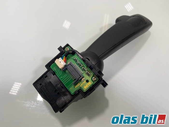 Bryter blink til Volvo V70 2014-2016 (Type III, Fase 2)  (31456045||31394001)