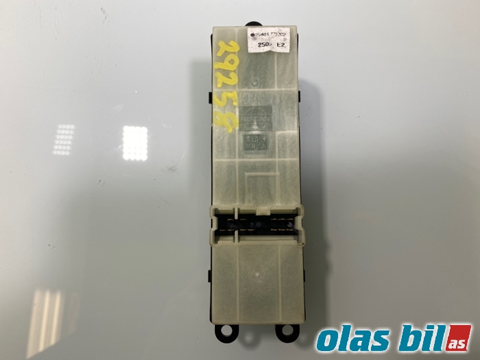 Bryter ruteheis til Nissan Navara 2005-2010 (Fase 1) (D40) (D40) (25401EB30B|)