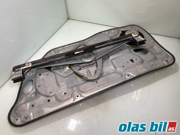 Ruteheis til Volvo V70 2014-2016 (Type III, Fase 2)  (30784509||30661065)