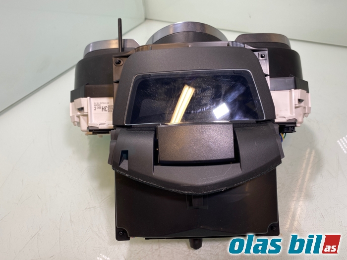 Instrumentpanel til Mazda 3 2016-2019 (Type III, Fase 2) (B64S-55-471C||D23C55430)