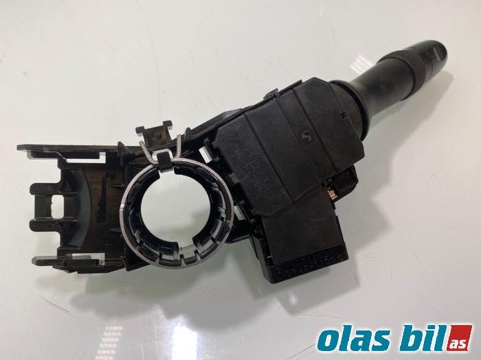Bryter blink til Toyota Hilux 2006-2011  (8414052171|)