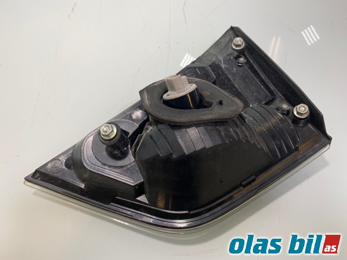 Baklykt venstre indre til Mitsubishi Outlander 2010-2012 (Type II, Fase 2)  (8331A005|)