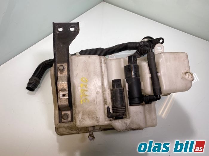 Spylertank til BMW 7-Serie 2000-2008 (E65/E66/E67/E88) (E65/E66/E67/E88) (61 66 7 001 942||6166 7 009 124)