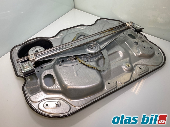 Ruteheis til Ford Kuga 2008-2012 (Type I) (1738646;1767044||7M51 R203A28DB)