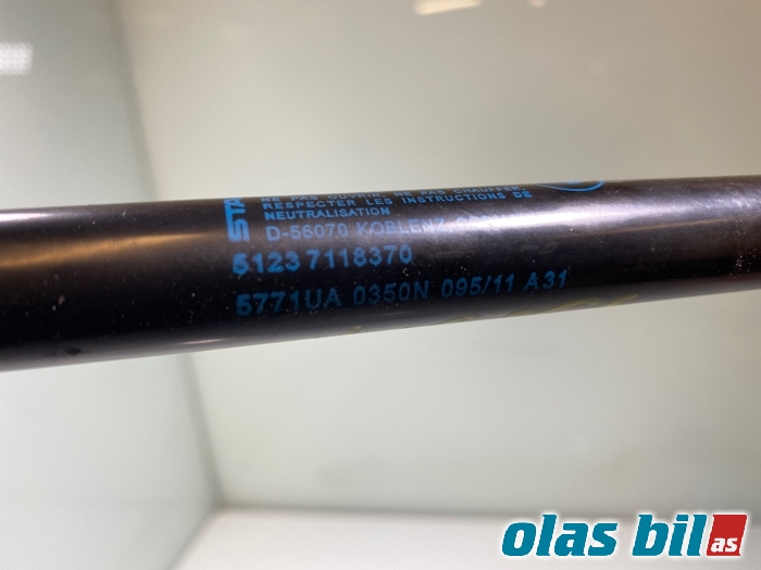 Panserdemper til BMW 1-Serie 2004-2011 (E81/E82/E87/E88) (E81/E82/E87/E88) (BMW|51 23 7 118 370|)