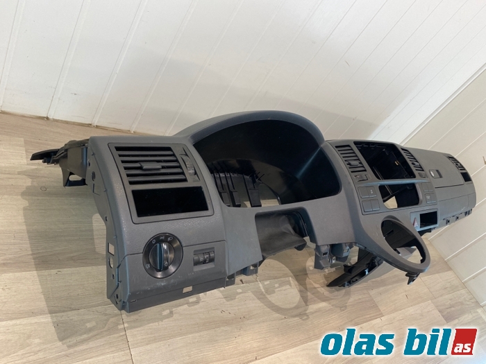 Dashbord til VW Transporter / Caravelle 2009-2015 (Fase 2) (T5) (T5) (7E1 857 003 BC|)