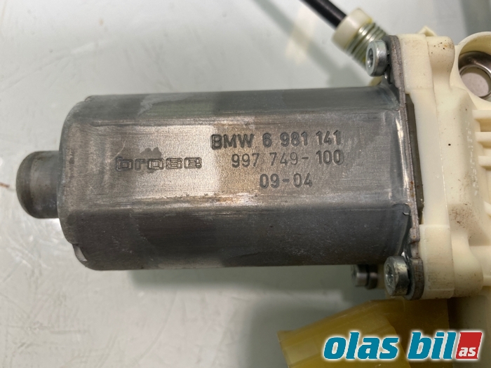 Ruteheis til BMW 5-Serie 2003-2010 (E60/E61) (E60/E61) (51 33 7 184 383||6 981 141)