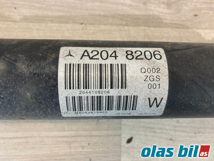 Mellomaksel til Mercedes E-Klasse, Coupe/Cab 2009-2013 (Fase 1) (C207) (C207) (MERCEDES|A 204 410 82 06|)