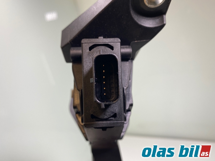 Pedal gass til Ford Fiesta 2017-->> (Type VII)  (2337414||H1BC-9F836-AC)