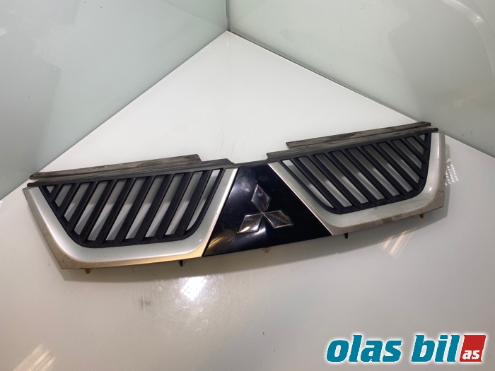 Grill til Mitsubishi Outlander 2007-2010 (Type II, Fase 1) (7450A037XA|)