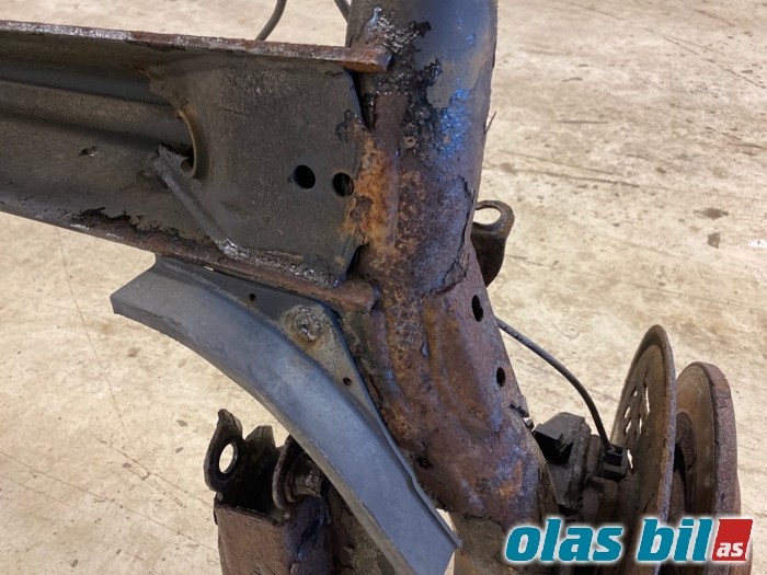 Travers bak til Mercedes Citan 2012-2021 (W415) (W415) (A 415 350 28 00|)