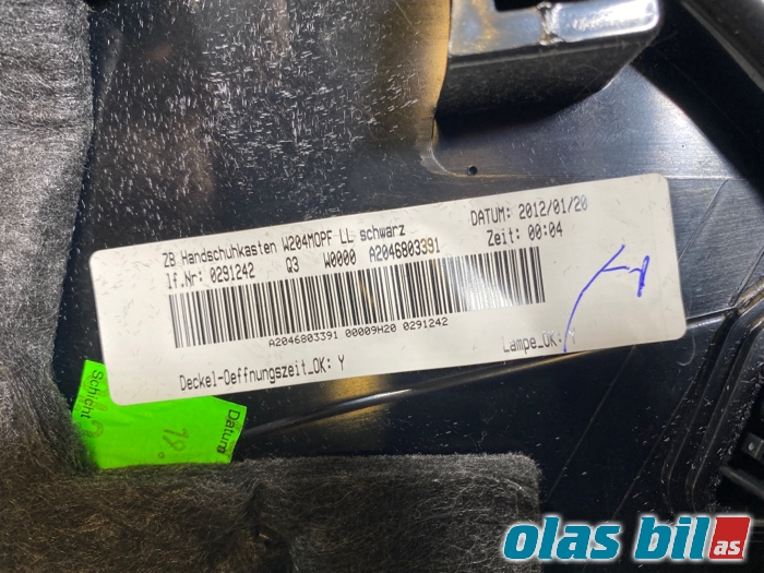 Hanskerom til Mercedes C-Klasse 2011-2014 (Fase 2) (W204) (W204) (A 204 680 09 98 9H2||A 204 680 33 91)