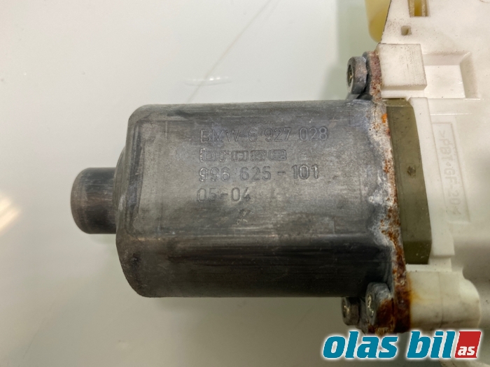 Ruteheis til BMW 1-Serie 2004-2011 (E81/E82/E87/E88) (E81/E82/E87/E88) (51 33 7 138 466||6 927 028)
