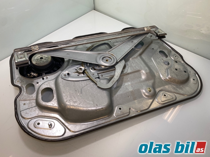 Ruteheis til Ford Kuga 2008-2012 (Type I)  (1738646;1767041||7M51 R045H16 A)