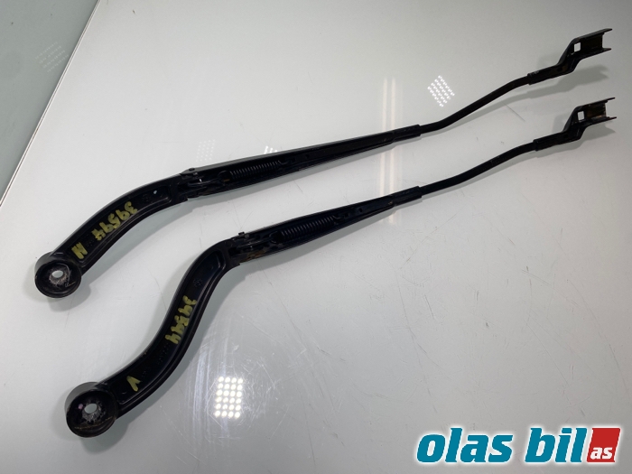 Viskerarmer frontrute til Ford Ranger / Ranger Raptor 2015-2022 (FORD|5352688;5352689|)