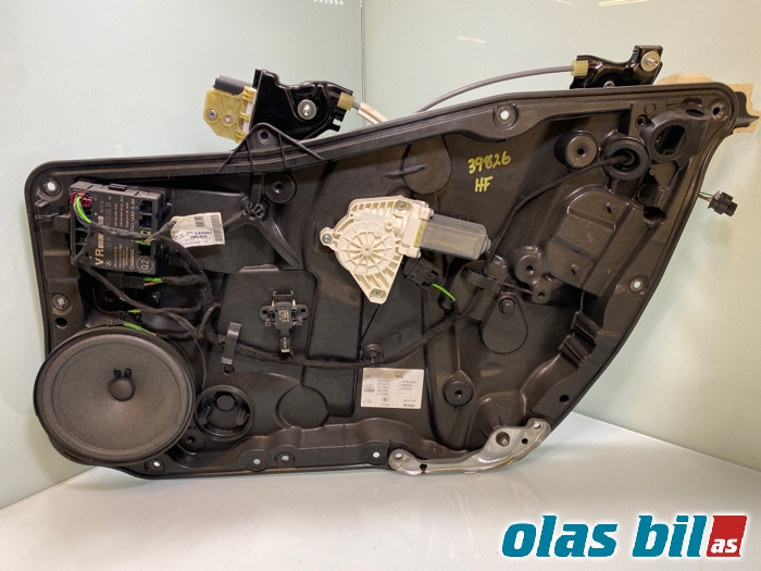 Ruteheis til Mercedes CLA 2013-2019 (C117) (C117) (A 117 720 99 00|)