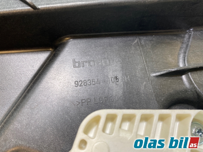 Ruteheis til Mercedes CLA 2013-2019 (C117) (C117) (A 117 720 99 00|)