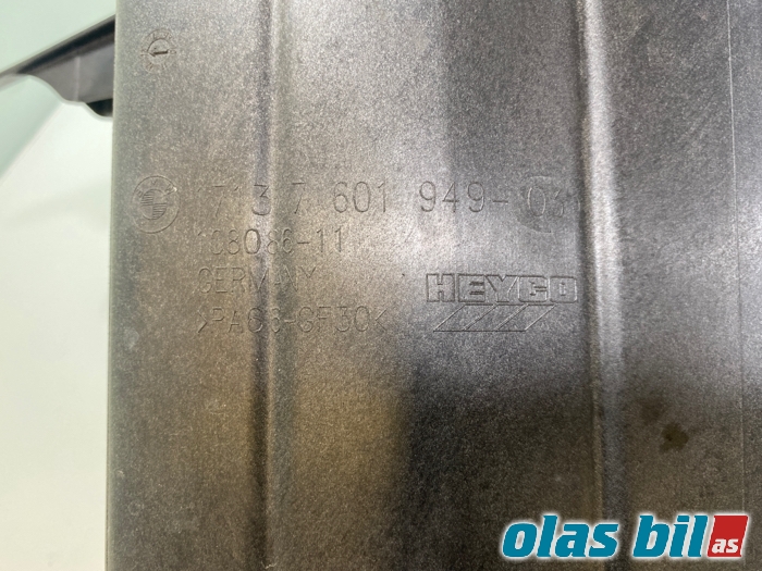 Ekspansjonstank til BMW 5-Serie 2010-2017 (F10/F11) (F10/F11) (17 13 7 647 283||1713 7 601 949-03)