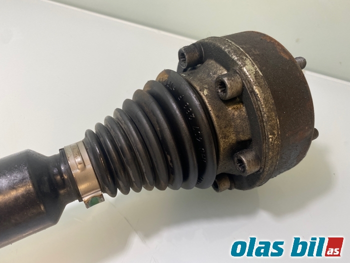 Drivaksel høyre foran til VW Golf, Plus/Cross 2009-2013 (Fase 2)  (1K0 407 272 QM||1K0 407 272 NN)