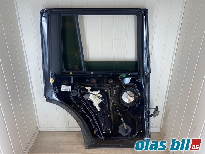 Dør venstre bak til Land Rover Discovery 2005-2009 (Type III)  (LAND-ROVER|BFA780110|)