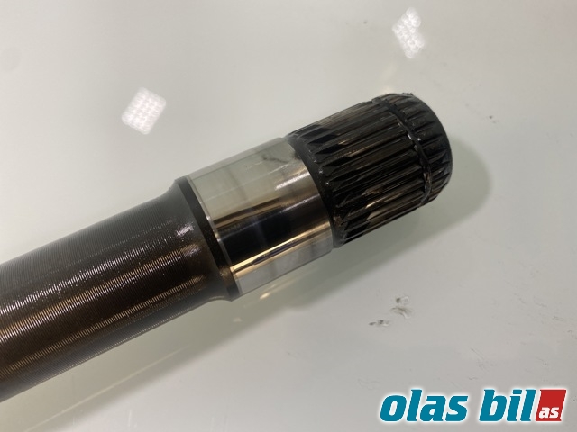 Drivaksel høyre foran til BMW X3 2010-2017 (F25) (F25) (BMW|31 60 8 675 014||7598028)