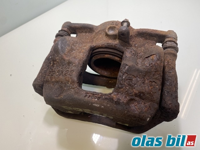 Bremsecaliper høyre foran til Mercedes A-Klasse 2012-2018 (W176) (W176) (MERCEDES|A 000 421 68 81|)