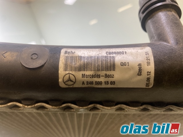 Radiator (automat gir) til Mercedes A-Klasse 2012-2018 (W176) (W176) (MERCEDES|A 246 500 13 03|)