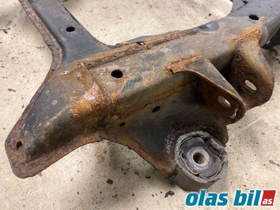 Travers foran hoved til Audi Q7 2010-2015 (Type I, Fase 2)  (AUDI|7L0 499 030 T||7L0 400 025)