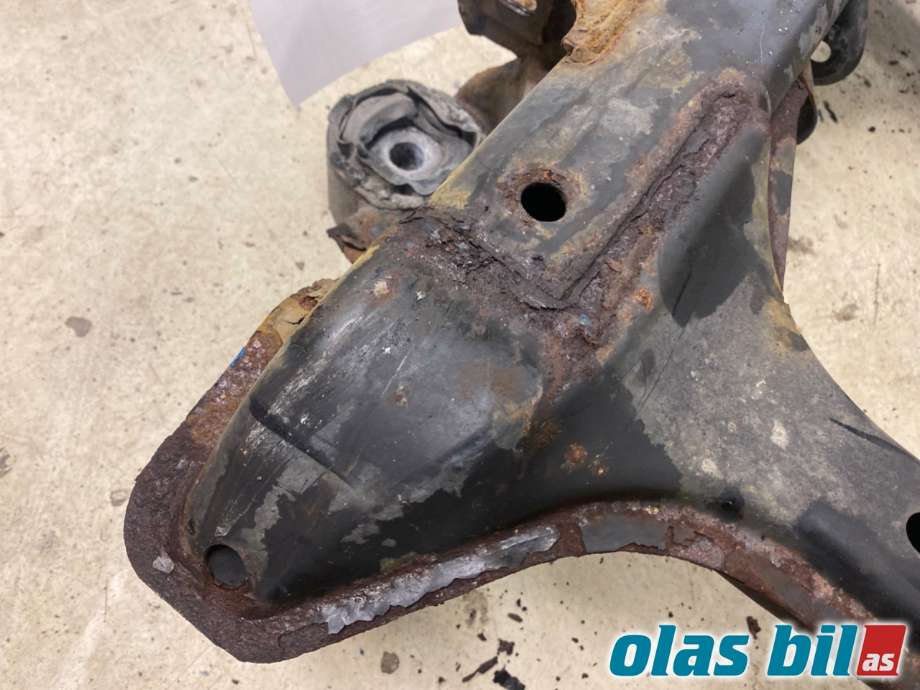 Travers foran hoved til Audi Q7 2010-2015 (Type I, Fase 2)  (AUDI|7L0 499 030 T||7L0 400 025)