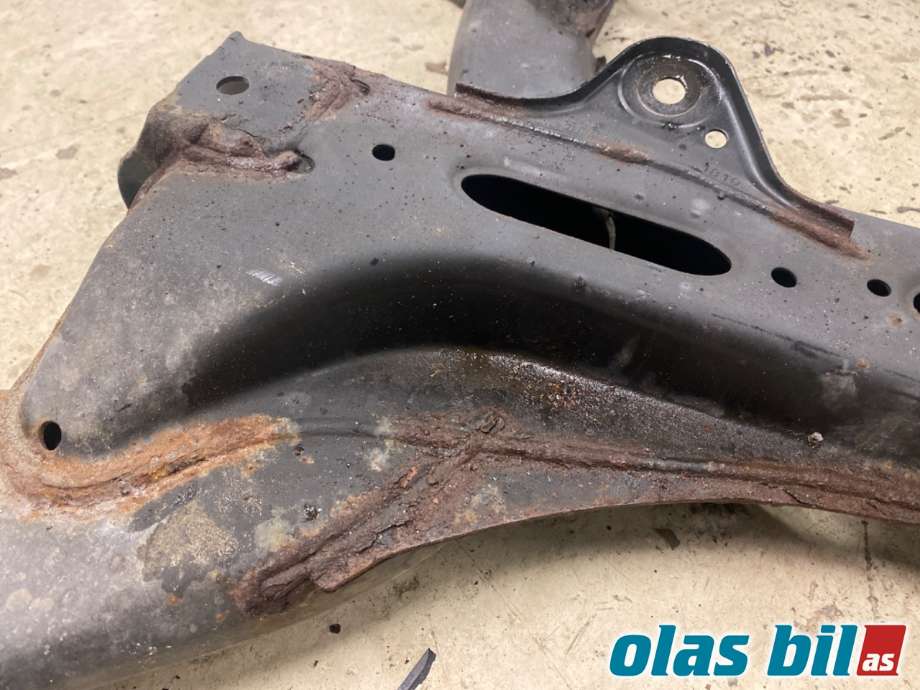 Travers foran hoved til Audi Q7 2010-2015 (Type I, Fase 2)  (AUDI|7L0 499 030 T||7L0 400 025)
